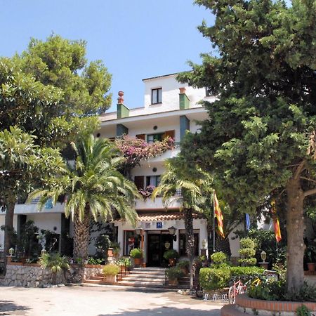 Hotel Gri-Mar Llanca Exterior photo